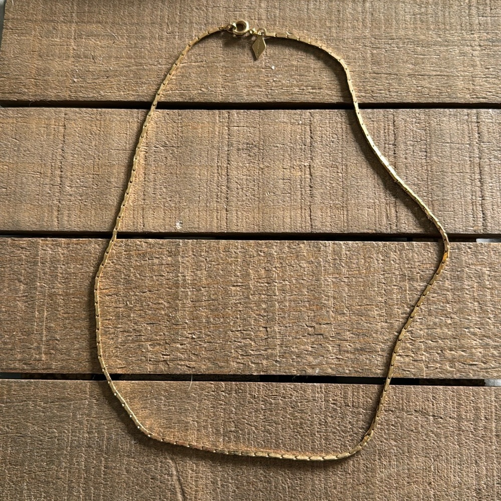 Gold chain- Sarah Cov